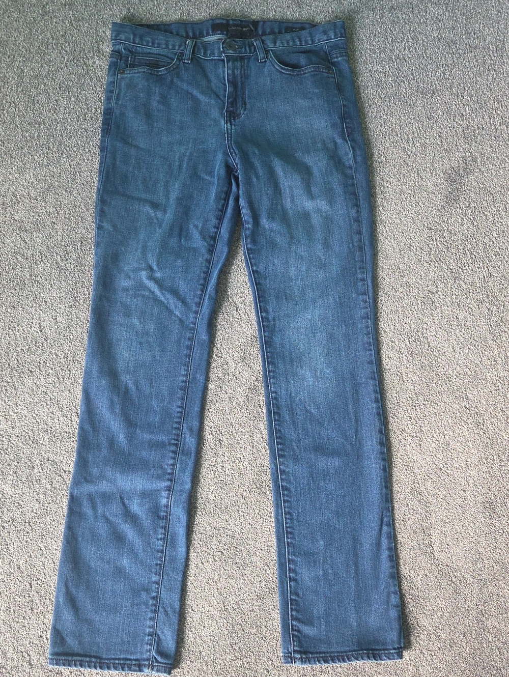 Classic Women's Straight-Leg Jeans - Blue